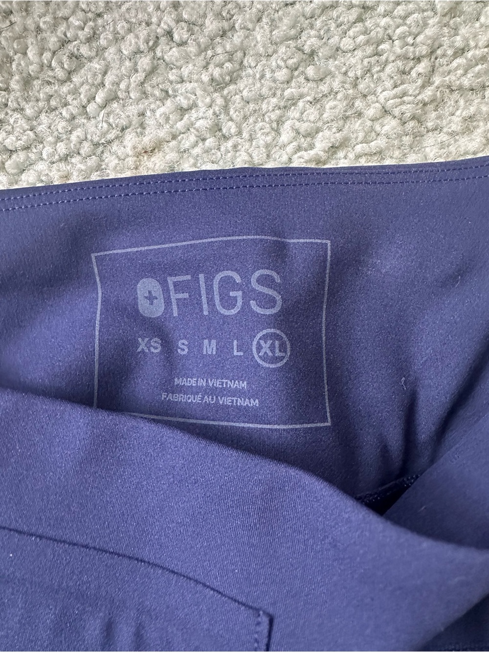 FIGS NAVY BLUE high-waisted Seville Scrub Pants with Accent Pocket- SIZE XL - Picture 3 of 5